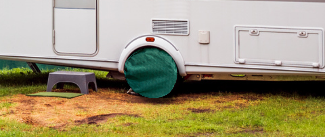 Green Caravan wheel cover